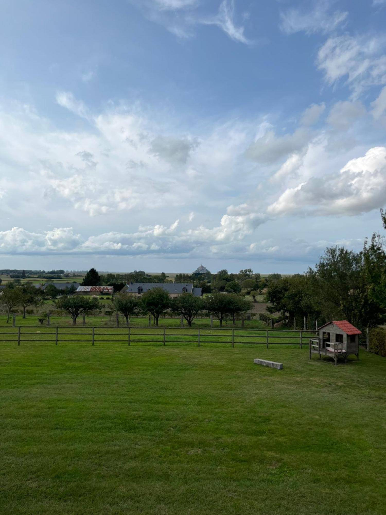 Le Moulin De La Butte Bed & Breakfast Huisnes-sur-Mer Dış mekan fotoğraf